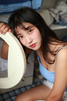 18女的下面流水图片视频